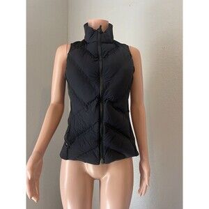 Athleta Black winter Quilted Puffer Sz SMALL VEST (Goose Down) #190
